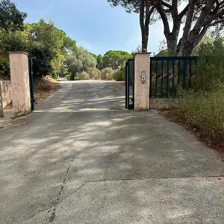 Mas De Saint Tropez Gigaro Holiday home *